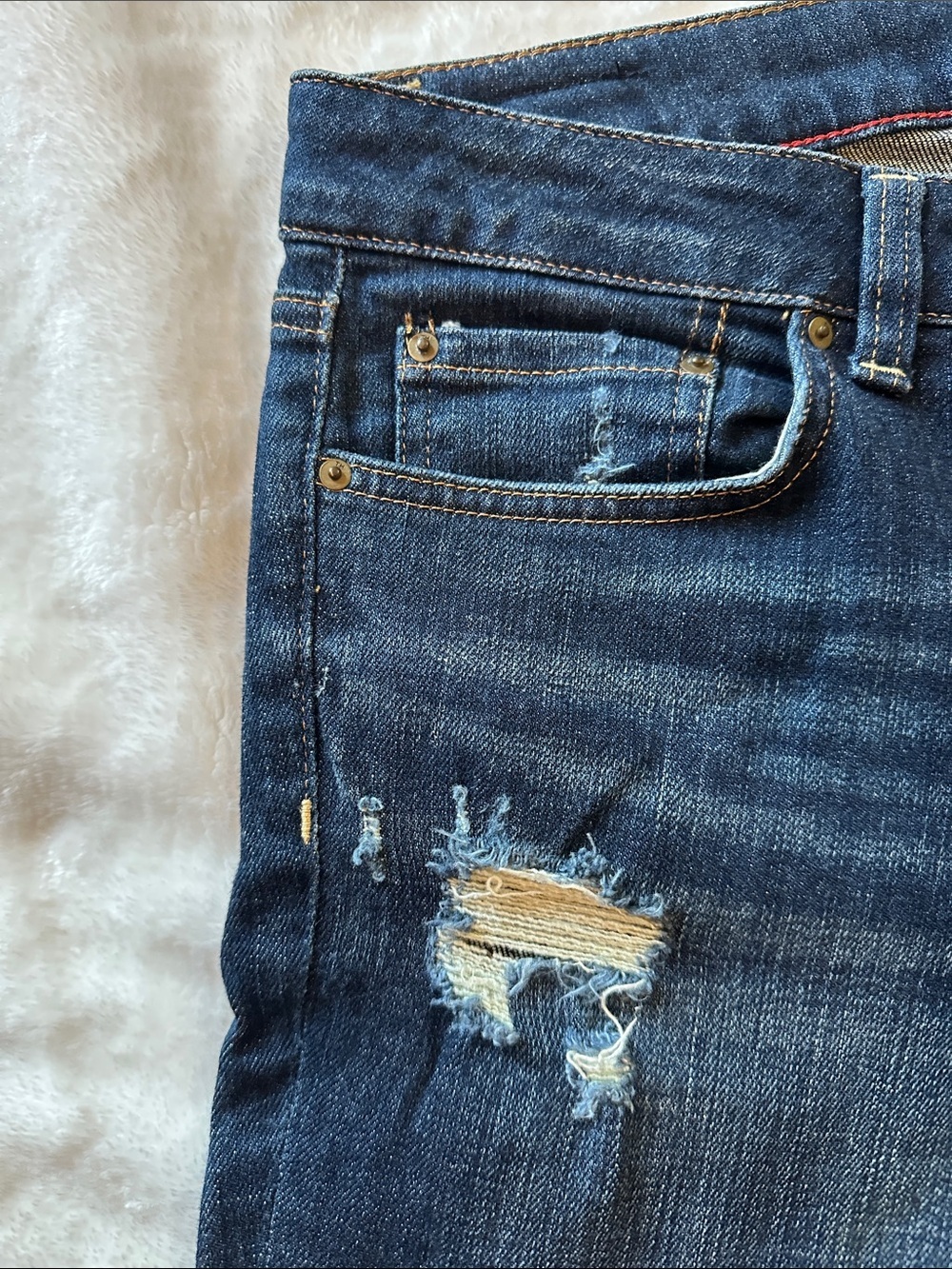 TOMMY HILFIGER Women’s Dark Blue Distressed Straight Leg “Boyfriend”Jeans Sz 8 - Picture 6 of 12
